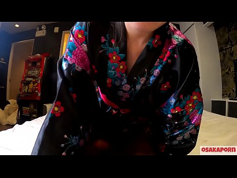 ❤️ Ko te kotiro cosplay rangatahi e pai ana ki te moe wahine ki te korikori me te pupuhi i roto i te wahine hoiho me te pupuhi. Kotiro Ahia he Topanga puhuruhuru me te tits ataahua i roto i nga kakahu Japanese tuku iho i roto i te ataata runaruna e whakaatu ana i te titoo me nga taonga taakaro Fuck. Sakura 3 OSAKAORN. ❤️ ataata porn i a matou
